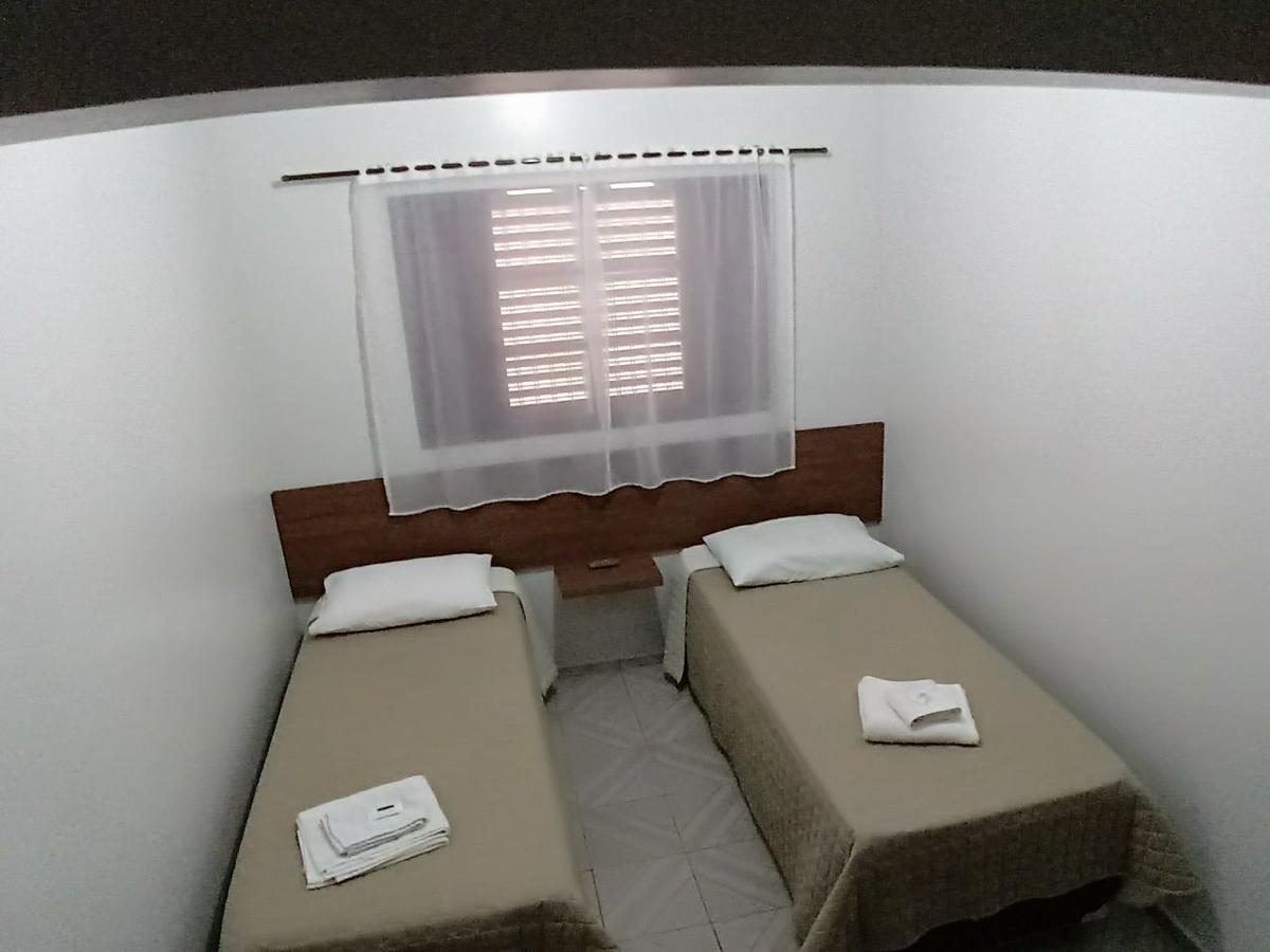 Giroto Hotel Realeza Exterior photo